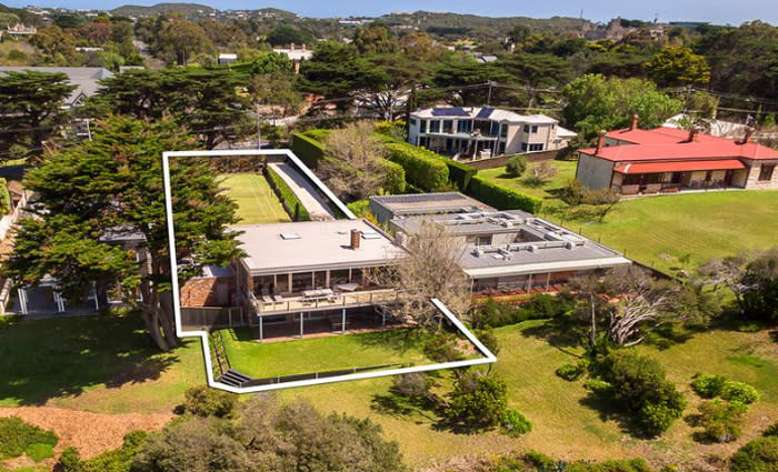 Entrepreneur Jeremy Cutts buys on Portsea clifftop