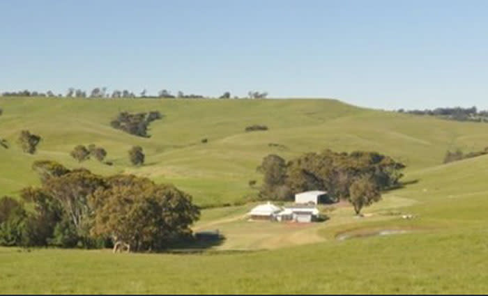 DomaCom investors sign off on first global agriculture crowdfunding deal in Victoria's Western Districts