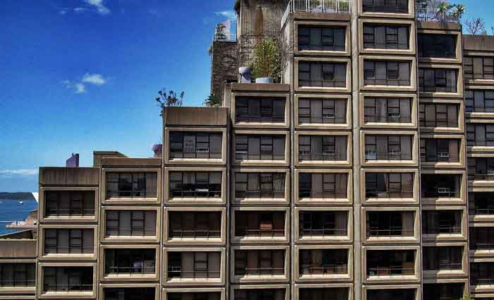 Sirius Building replacement must represent today not copy the past