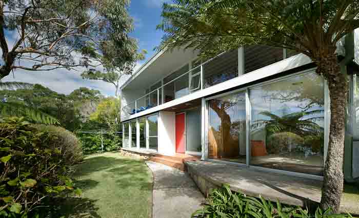 Harry Seidler design on The Tor Walk, Castlecrag listed