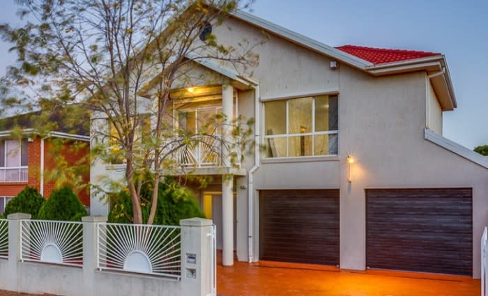 Former Melbourne gangland home fails to sell
