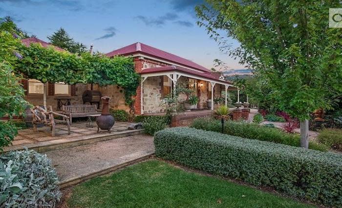 1860s Crafers house, Lampert House, listed between $1.45 million and $1.59 million