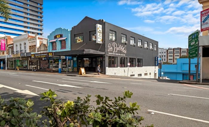 Bidding war for historic Les Bubbles building