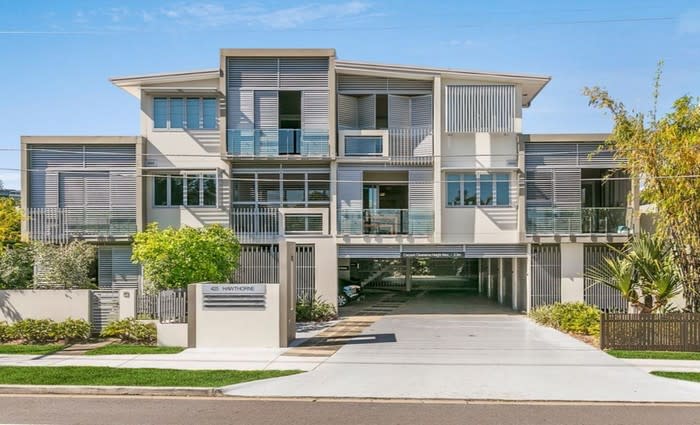 Bulimba, Queensland mortgagee home sold for $54,000 loss