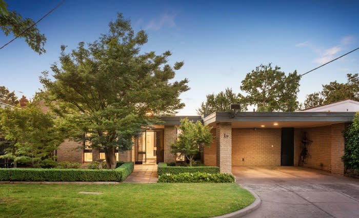 Lewis Coote-designed Deepdene trophy home listed