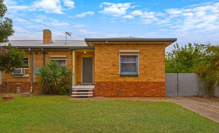 Elizabeth East, SA home sold by mortgagee for 10% loss after 10 years