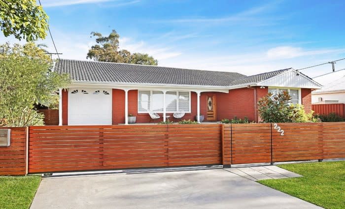 Sydney at 44% in updated weekend auction clearance rates