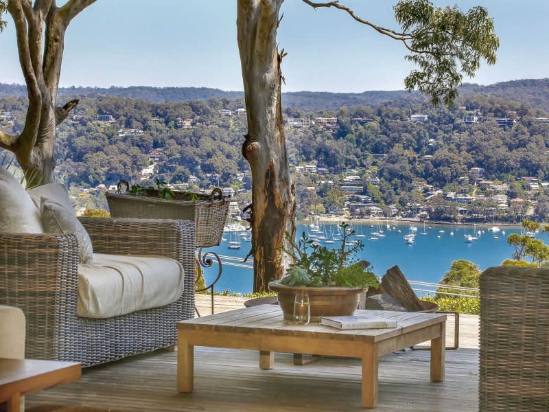 No sale yet for Richard Roxburgh and Silvia Colloca at Bilgola Plateau