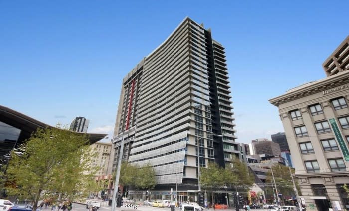 Liberty Tower, 620 Collins Street Melbourne apartment block evacuated