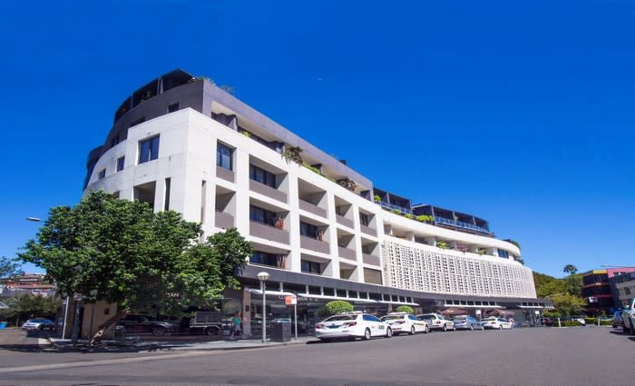 Eduard Litver buys retail slice of Cosmopolitan Centre, Double Bay