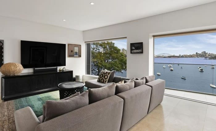 Former Sydney lord mayor Nelson Meers lists Point Piper apartment