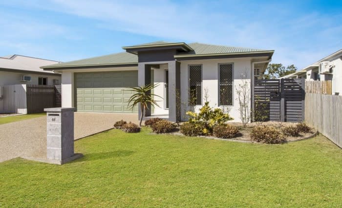 Mount Louisa home sold by its mortgagee for $120,000 loss