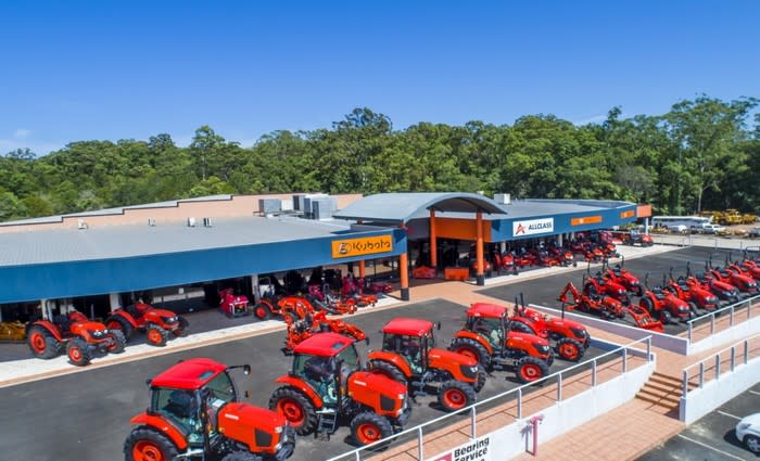Savills marketing an industrial/retail-showroom facility in Nambour