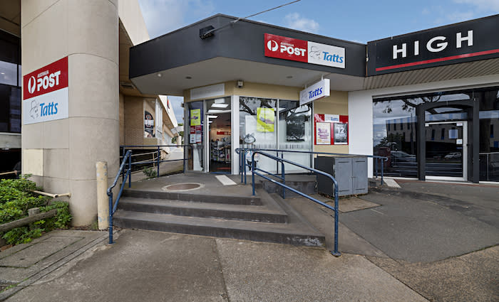 Leased retail property in Burwood East for sale: Teska Carson