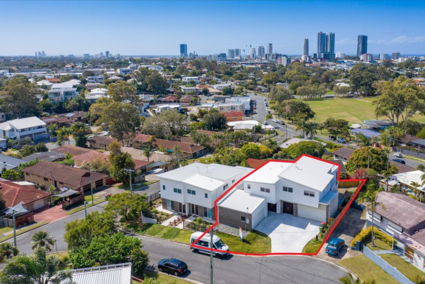 Two villas in Queensland's Gold Coast listed for mortgagee auction