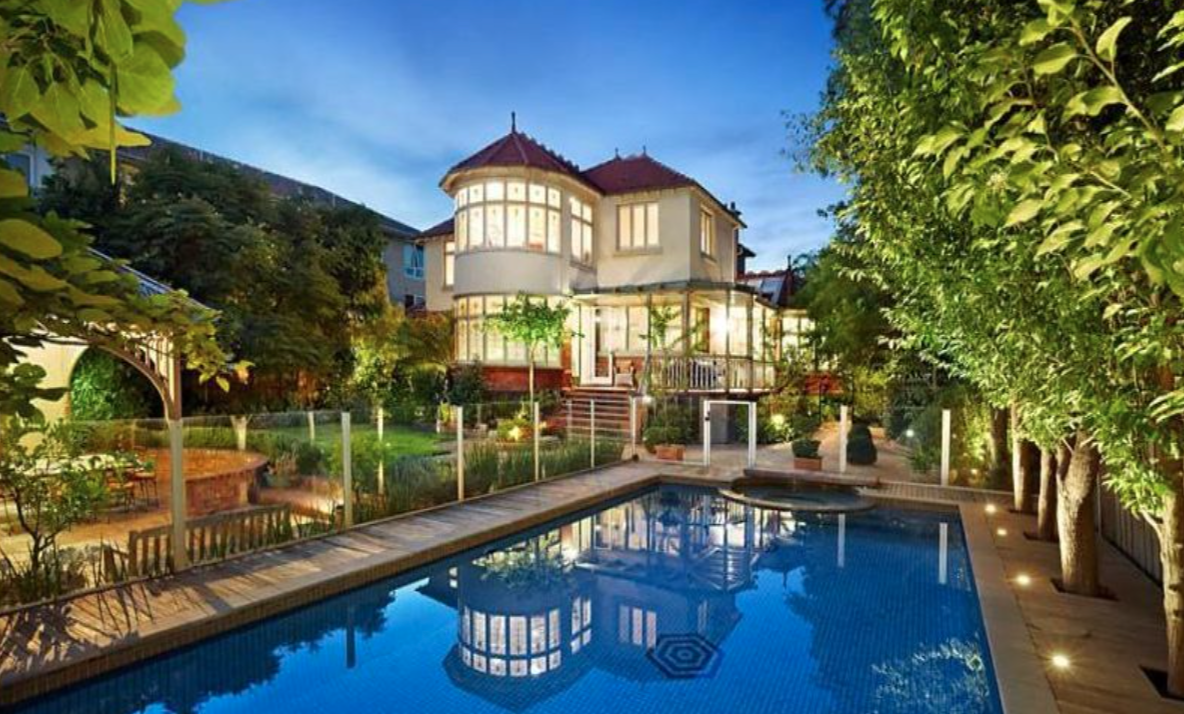 Record $8.9 million St Kilda house price