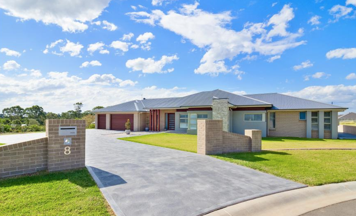 Seachange beckons as Piggy Riddell sells at Silverdale