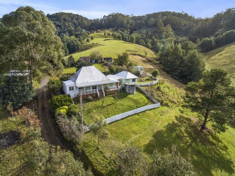 Silver Creek, Cygnet, Tasmania farm offering