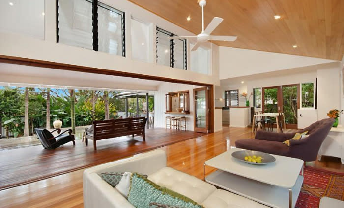 Rich Lister Tony Quinn buys in Byron Bay