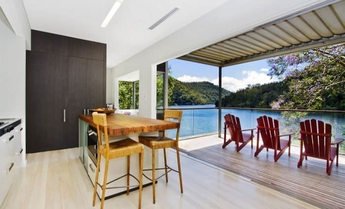 Cate Blanchett secures slow moving Berowra Waters riverfront retreat