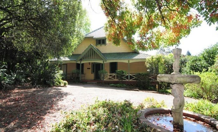 With 14% holiday rental yield, Illowra, the Nowra Edwardian trophy listing