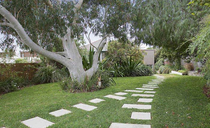 Actor Toni Collette sells her Bronte home