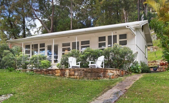 Artist Cherie-Christine Curchod's cottage Le Haven, Coasters Retreat sells