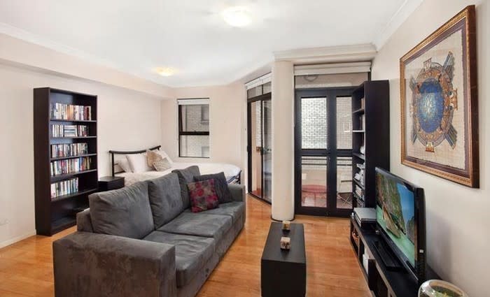 After 15% annual growth, Darlinghurst studio Sydney's weekend auction cheapest