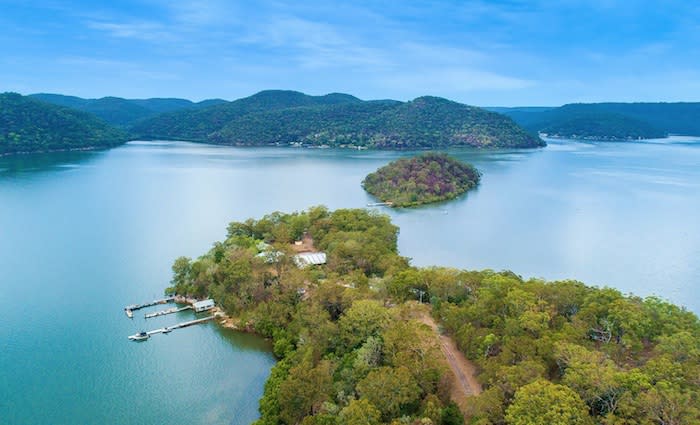 Outward Bound Australia ghost town for sale