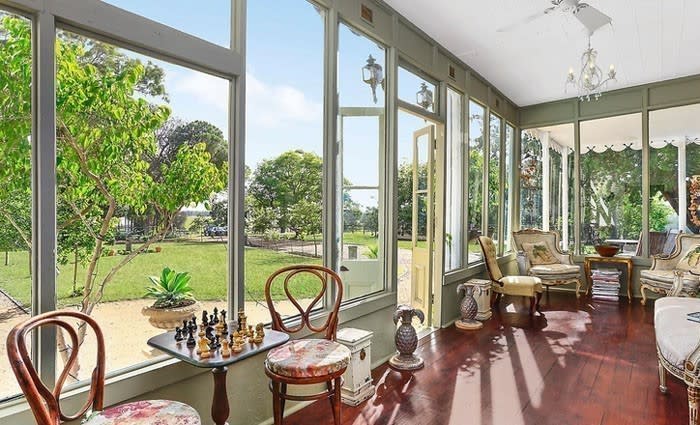 Historic Kelvin Park semi-rural homestead listed at Bringelly