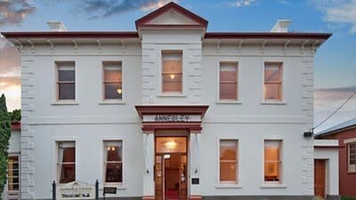 Heritage 1870s Portland, Victoria, Annesley House hotel listed