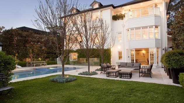 Viewless Willowbank, Bellevue Hill weekend trophy home sale will assist flagging median