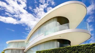 Metamorphosed Butterfly House at Dover Heights on market again