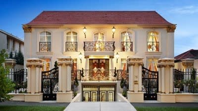 No buyers above $6.5 million stick their necks out for Versailles-inspired Chateau Martine