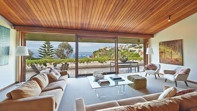 Coogee clifftop trophy home listing