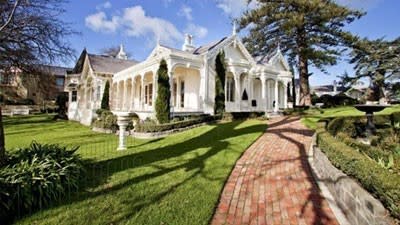 Geelong's Corio Villa listed with $5.85 million asking price