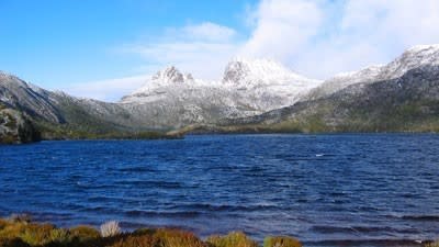Former Macquarie Group executive director Bill Moss heads Cradle Mountain Lodge buying syndicate