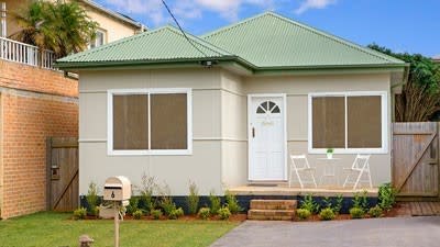 Classic North Curl Curl beach house sells for $1.26 million