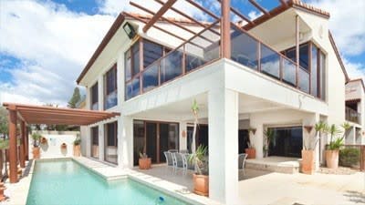 Prestige Mermaid Beach home sales suggest a ‘levelling’ of prices: Ray White Surfers Paradise boss Andrew Bell
