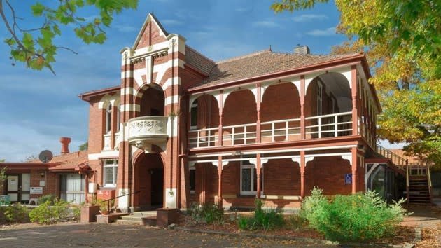 Kew's Fairholme sells for about $4.8 million