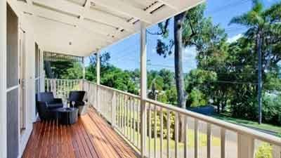 Manly Sea Eagles co-captain Jamie Lyon selling Newport nest: Title Tattle
