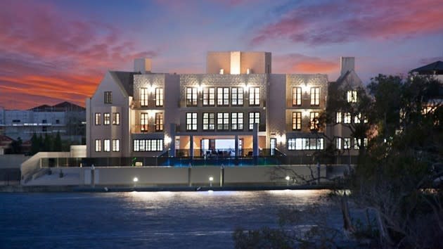 Riverview, the Sovereign Islands castle bounces back onto market