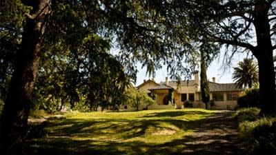 Cobb & Co coachman's NSW farm on the market for more than £14,000 in stolen gold