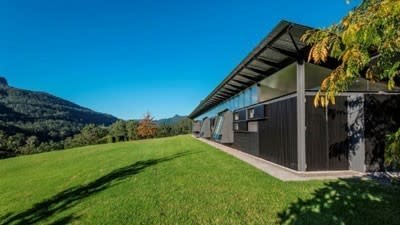 Glenn Murcutt-designed trophy home in Kangaroo Valley listed