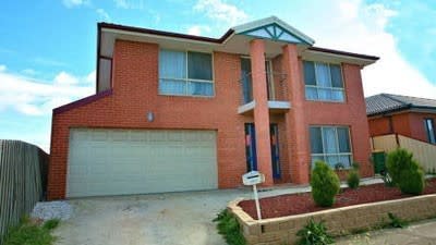 Melbourne vendor goes to court over $1,000 no-reserve sheriff's auction of his $630,000 Braybrook home