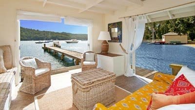 Historic Pittwater retreat Yamba seeking new bibliophile owners – BYO boat