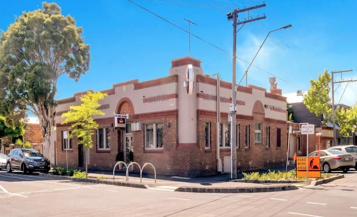 Collingwood's Leinstar Arms Hotel building for sale