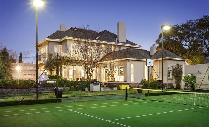 Tennis champ Paul McNamee lists occasionally faulty Malvern mansion