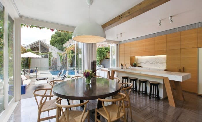 Widara, former bookmaker Alan Eskander's Middle Park terrace offering