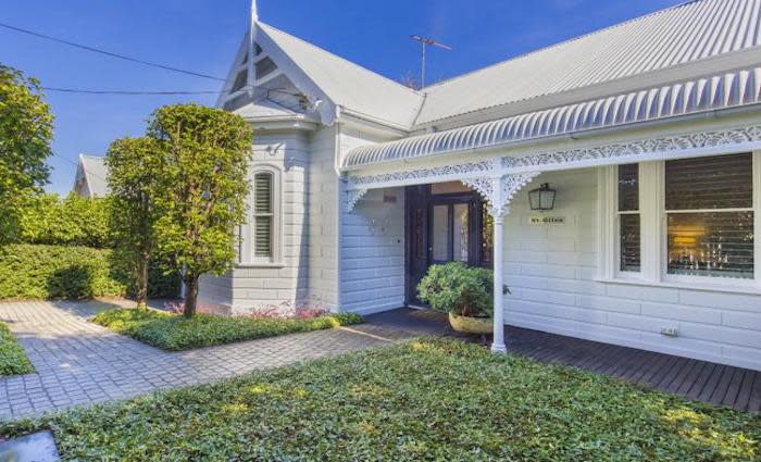 Anna Bligh buys in Mosman for $3.7 million